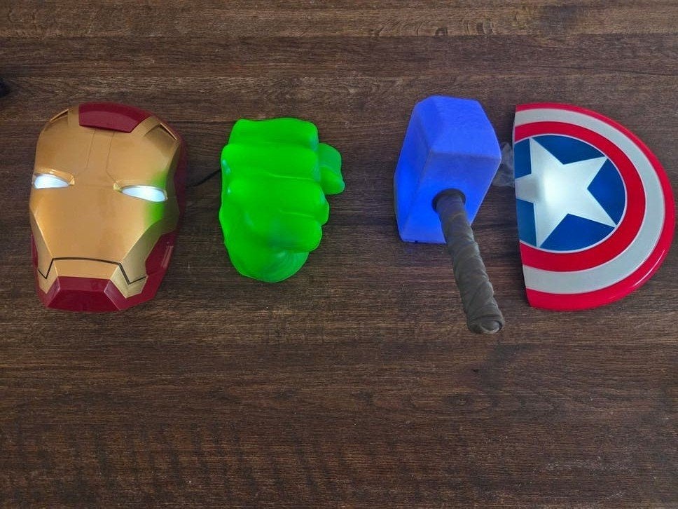 Marvel Muurlampen - Iron Man, Hulk, Thor, Captain America, Gebruikt, Meerkleurig, Overige stijlen, Kunststof