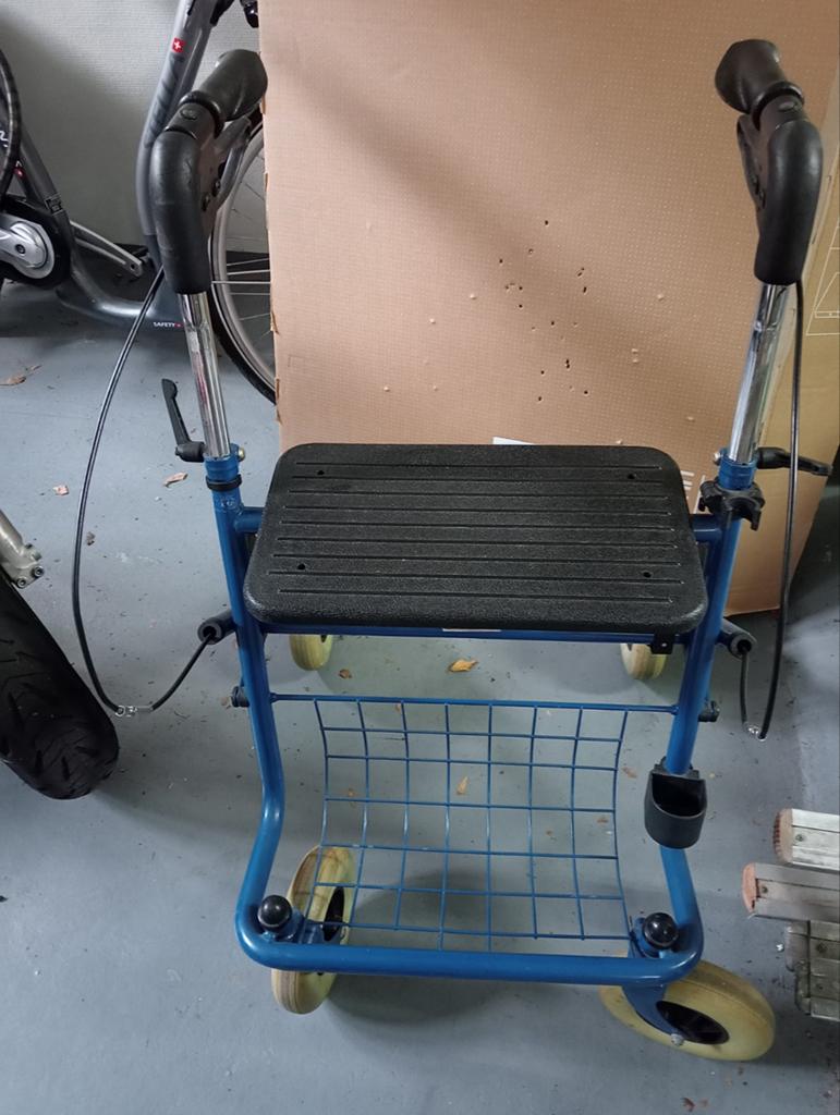 Blauwe rollator, Diversen, Rollators, Gebruikt, Ophalen