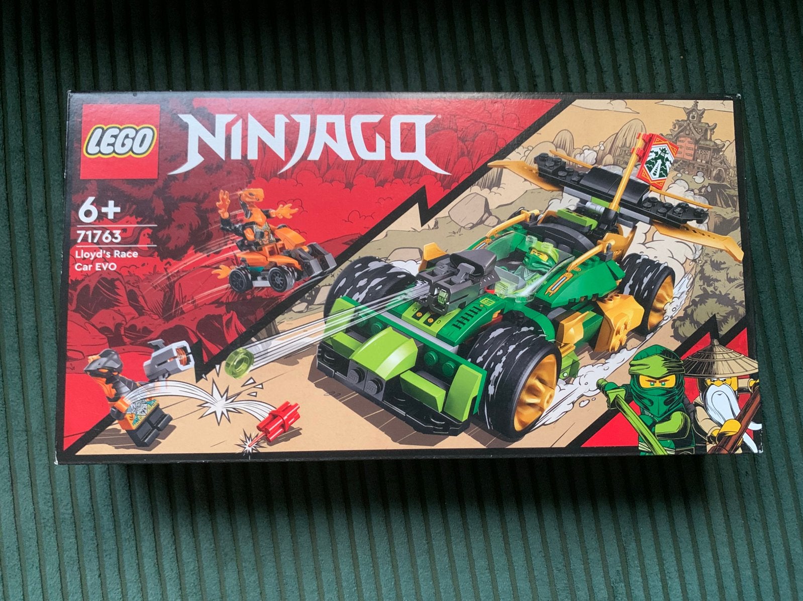 Foto 2 van Lego Ninjago 71763 Lloyd’s Race Car EVO