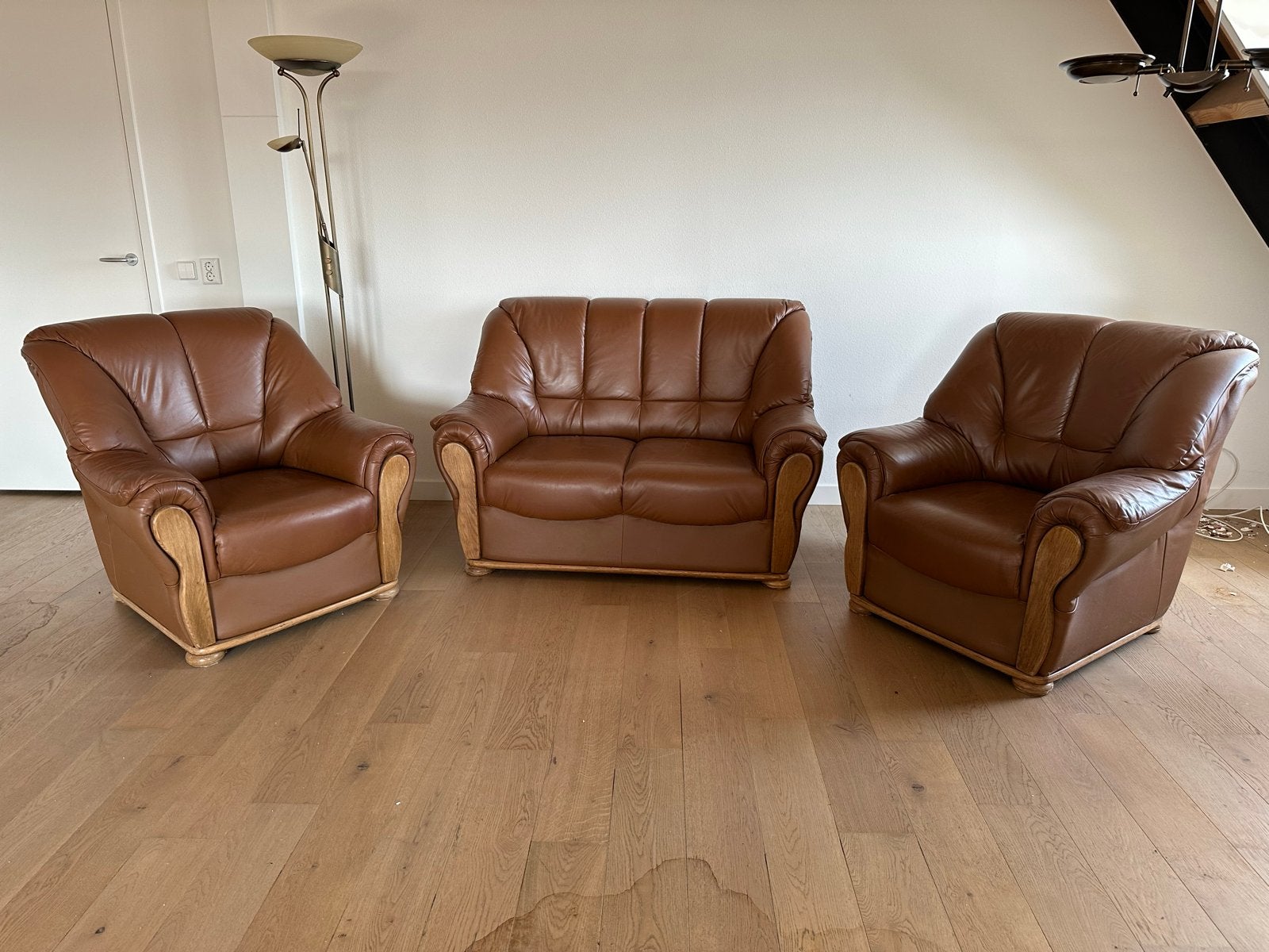 Leren bankstel: 2 stoelen en 1 bank, bruin leer, Ophalen, Gebruikt, Leer