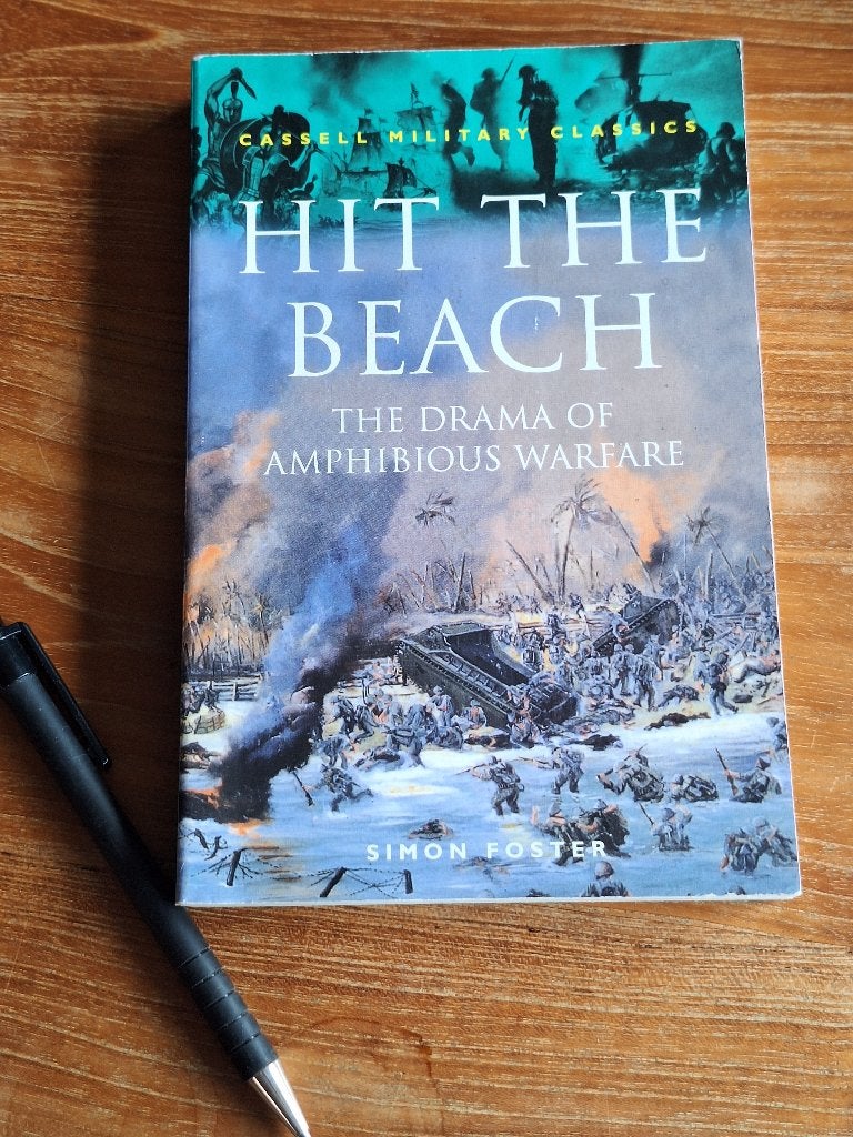 Hit the Beach: The Drama of Amphibious Warfare, Ophalen of Verzenden, Tweede Wereldoorlog, Gelezen, Overige onderwerpen