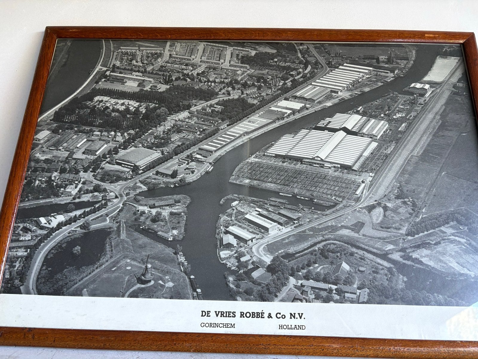 Luchtfoto De Vries Robb&eacute; & Co N.V. Gorinchem, Ophalen