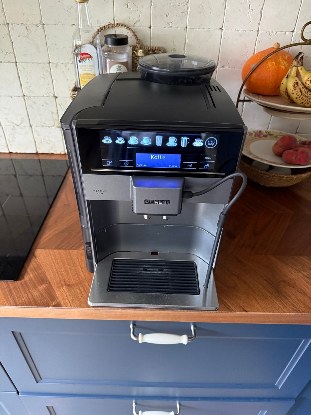 Siemens EQ.6 plus s100 volautomatische espressomachine, Ophalen, Afneembaar waterreservoir, Gebruikt, Espresso apparaat