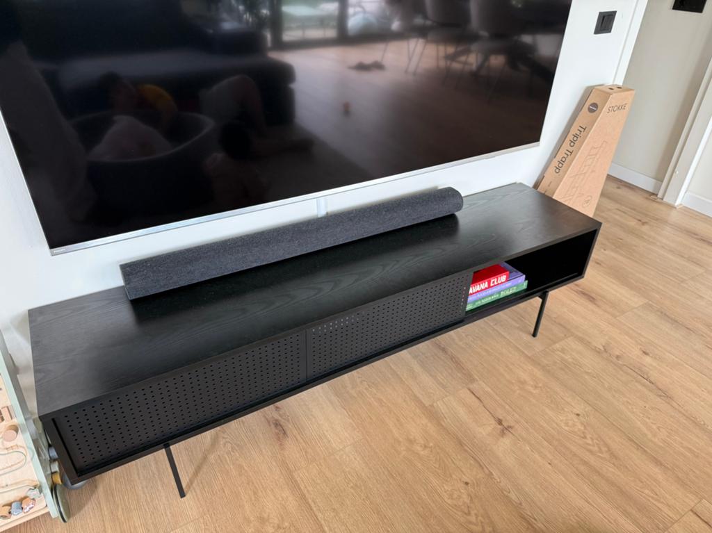 Zwarte tv-dressoir/meubel, Ophalen of Verzenden, Zo goed als nieuw, 25 tot 50 cm, Minder dan 100 cm