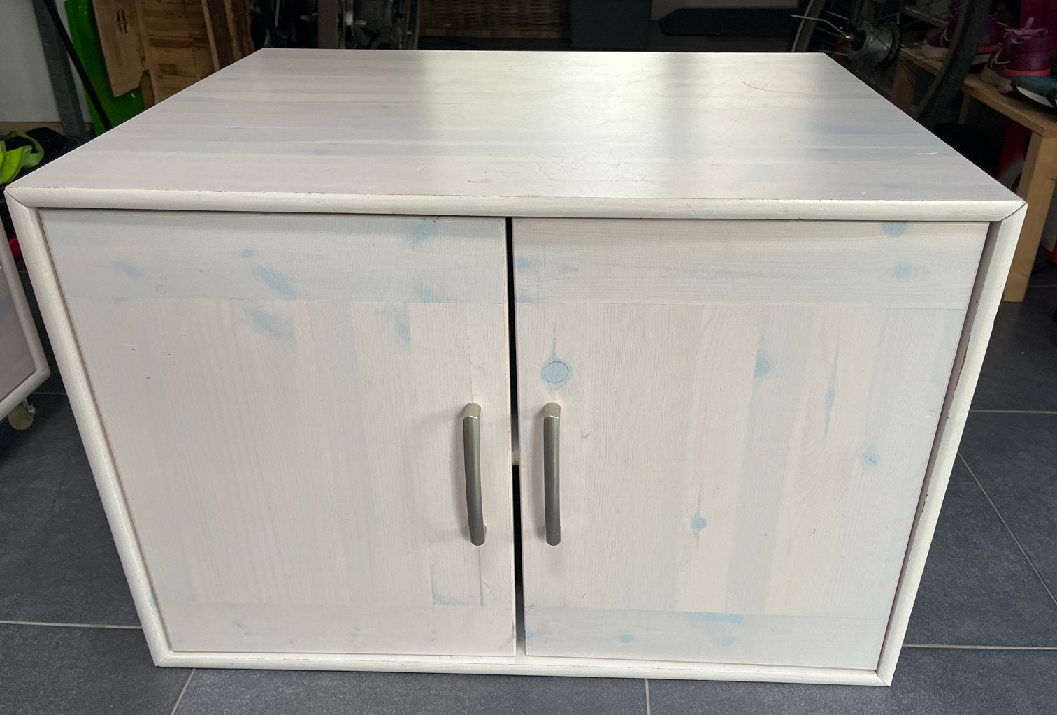 Flexa Classic white wash houten kastje met twee deurtjes, Ophalen, Gebruikt