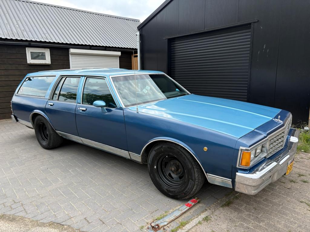 Chevrolet caprice station V8 wegenbelasting vrij 1985 Blauw, Auto's, Chevrolet, Automaat, 8 cilinders, Stationwagon, 144 pk