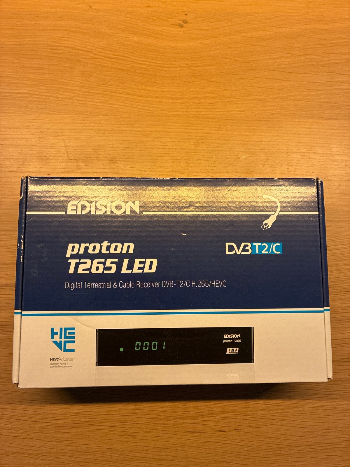 Edision Proton T265 LED DVB-T2/C digitale ontvanger, Ophalen of Verzenden, Gebruikt, Decoder