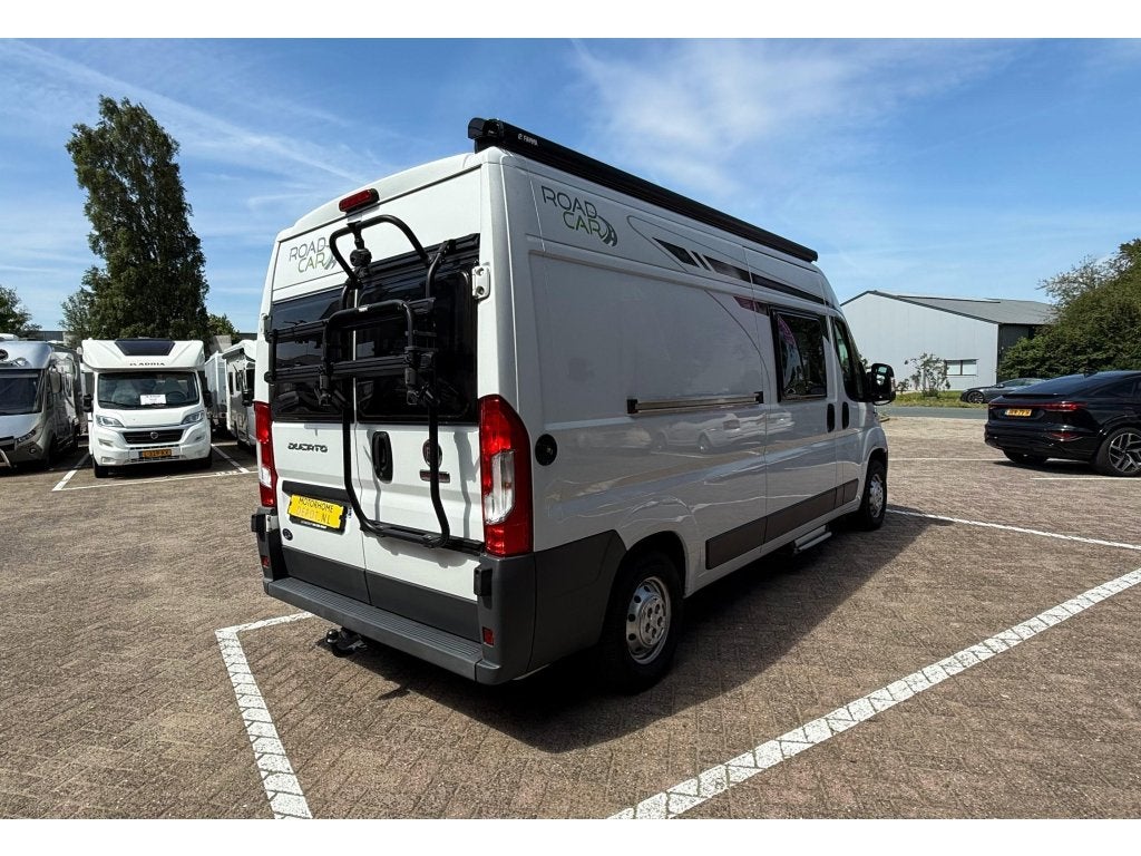 Pössl Roadcamp 600 Compact ( 599m ) 130 PK goed ond, Caravans en Kamperen, Campers, Buscamper of Camperbus, Koelkast, Airbags