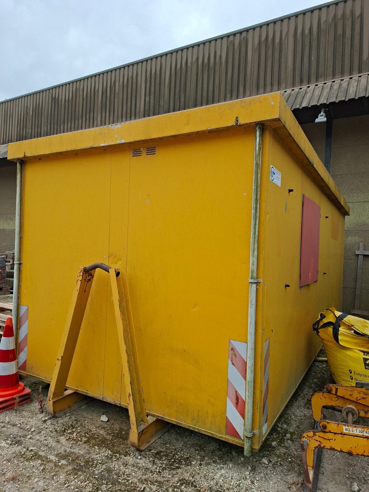 Mobiele unit met haakarm - L6.30 B2.80 H2.50, Ophalen
