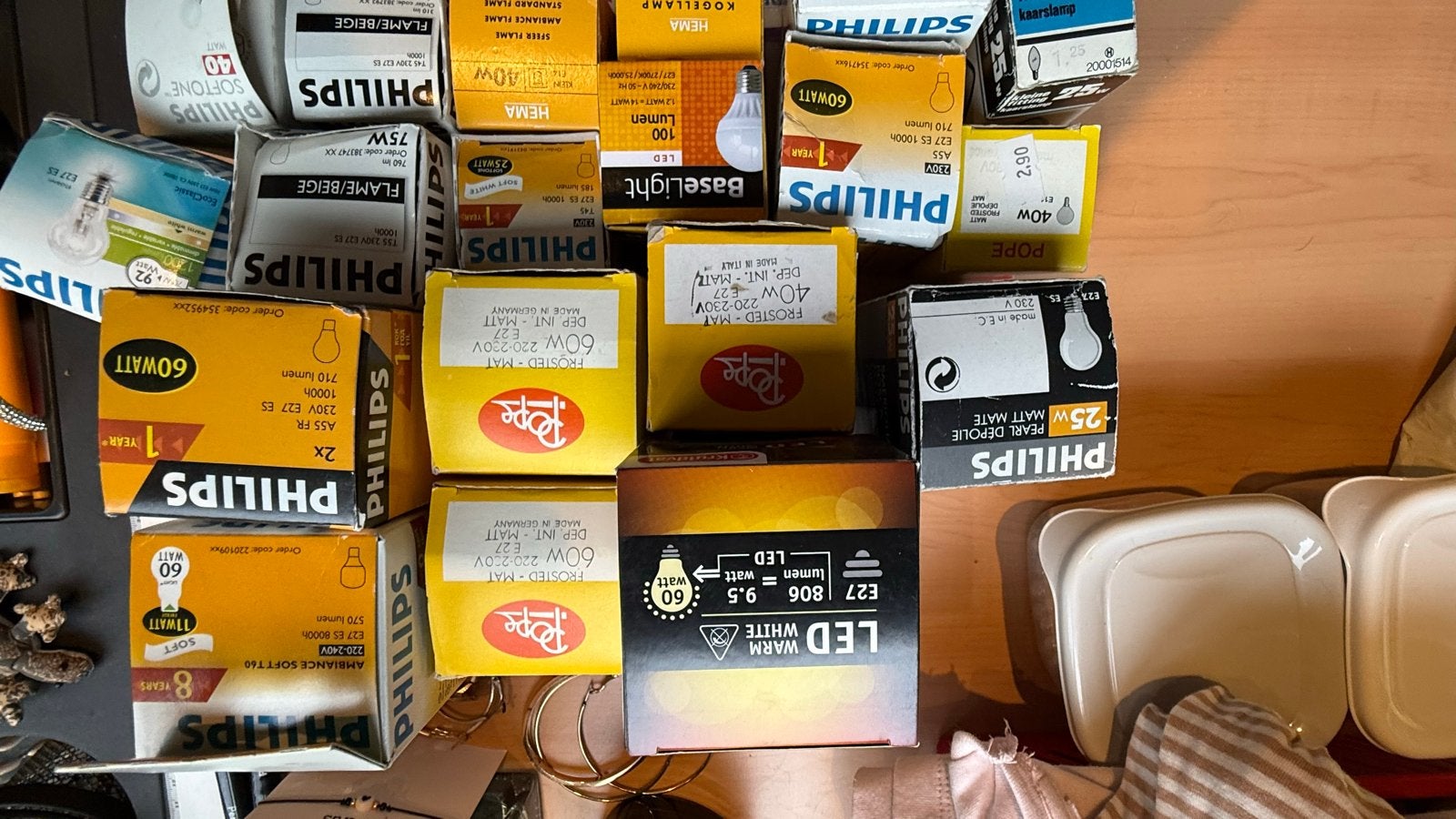 Diverse gloeilampen en LED lampen -  Nieuw 22 stuks, Wit, Overige stijlen, Gebruikt, Philips