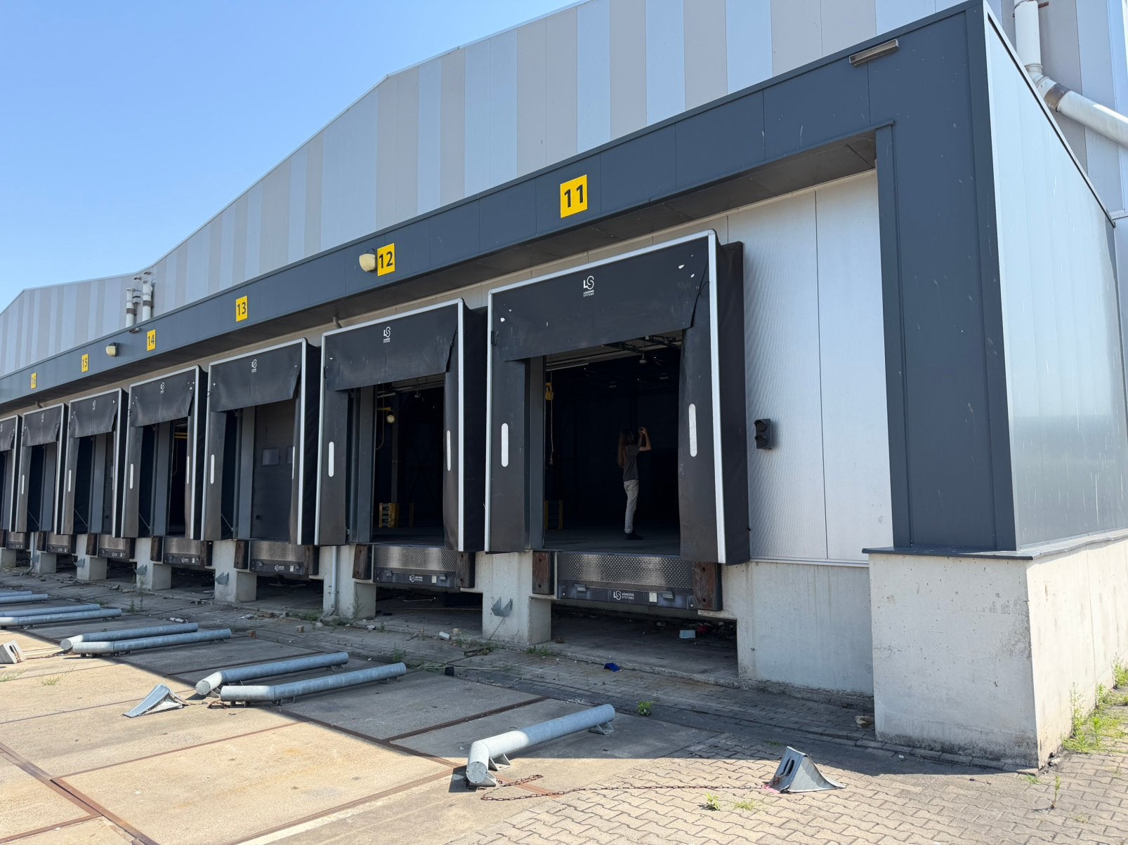 Laad Docks Loods, 234 m², Koop, Opslag of Loods