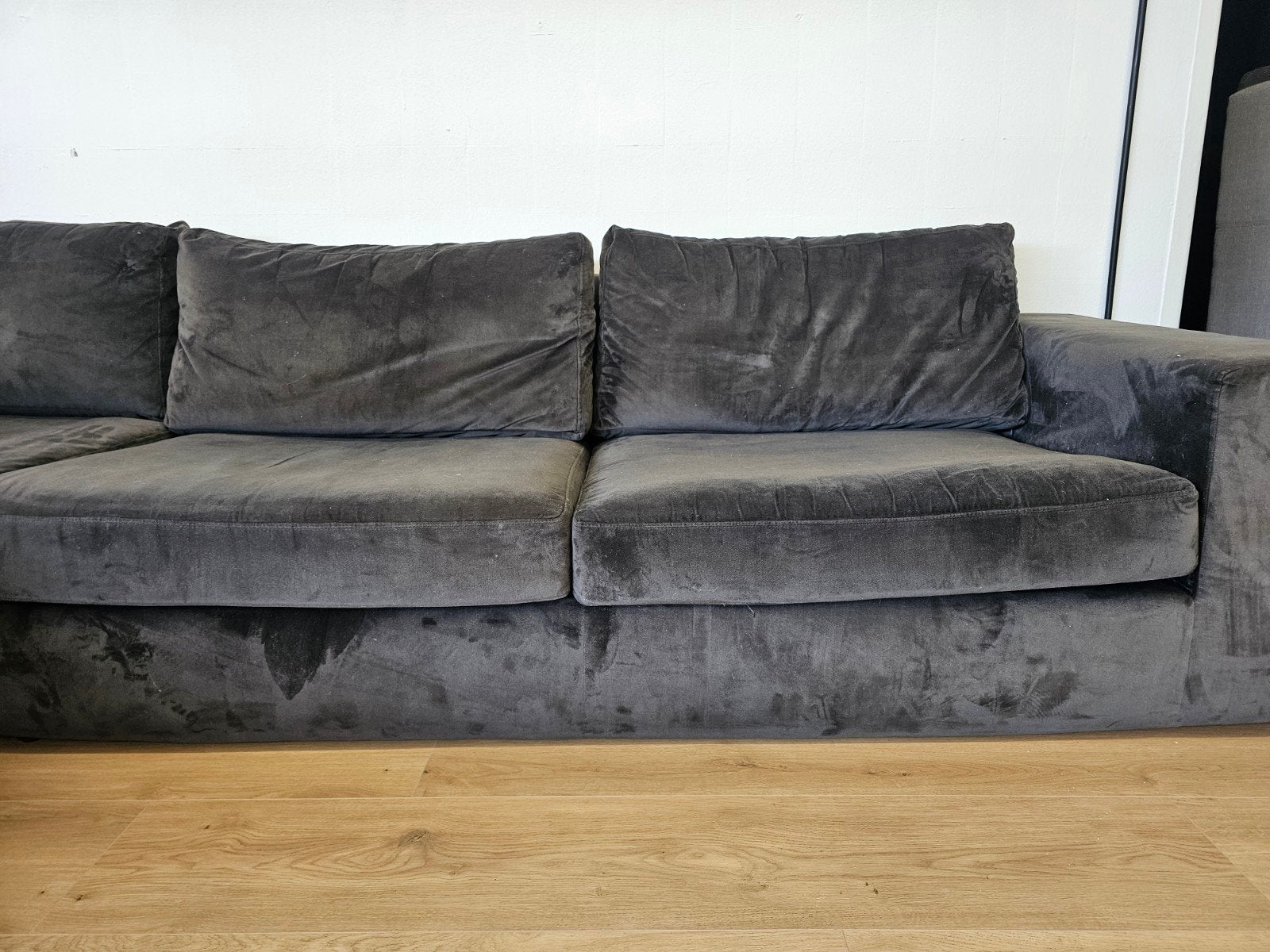 velvet hoekbank, Ophalen, Home Friesland, Info@homefriesland.nl, Kelvinstraat 6 8912BA