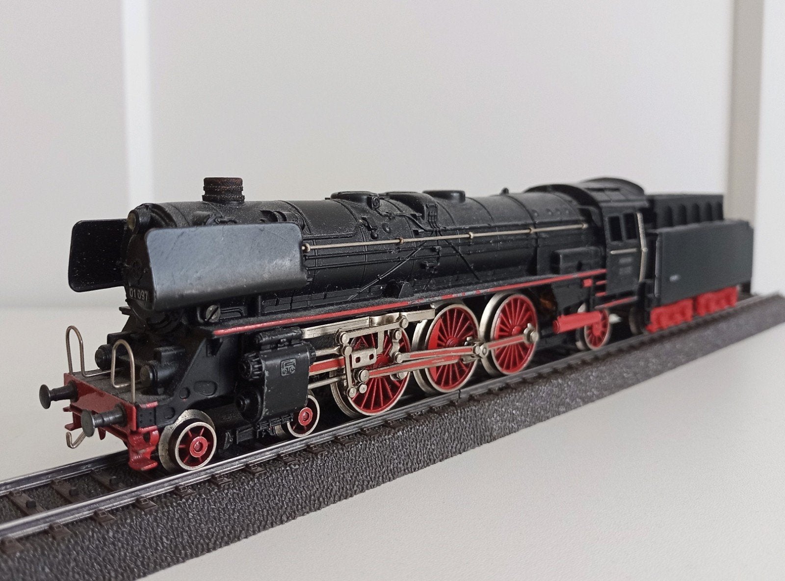 Märklin 3048 BR 01 097 stoomlocomotief met tender (4), Hobby en Vrije tijd, Modeltreinen | H0, Wisselstroom, Gebruikt, Locomotief