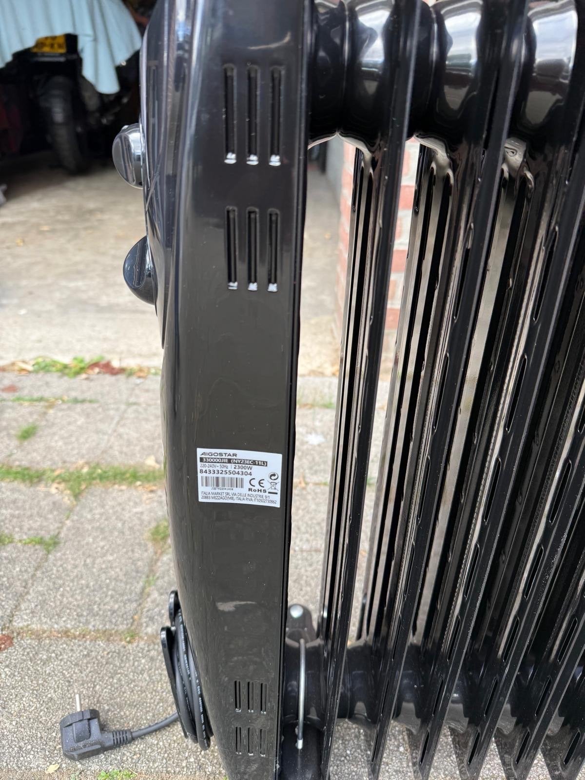 Aigostar Oliegevulde Radiator - Zwart, Zo goed als nieuw, Radiator, Minder dan 60 cm, Ophalen of Verzenden, Zo goed als nieuw