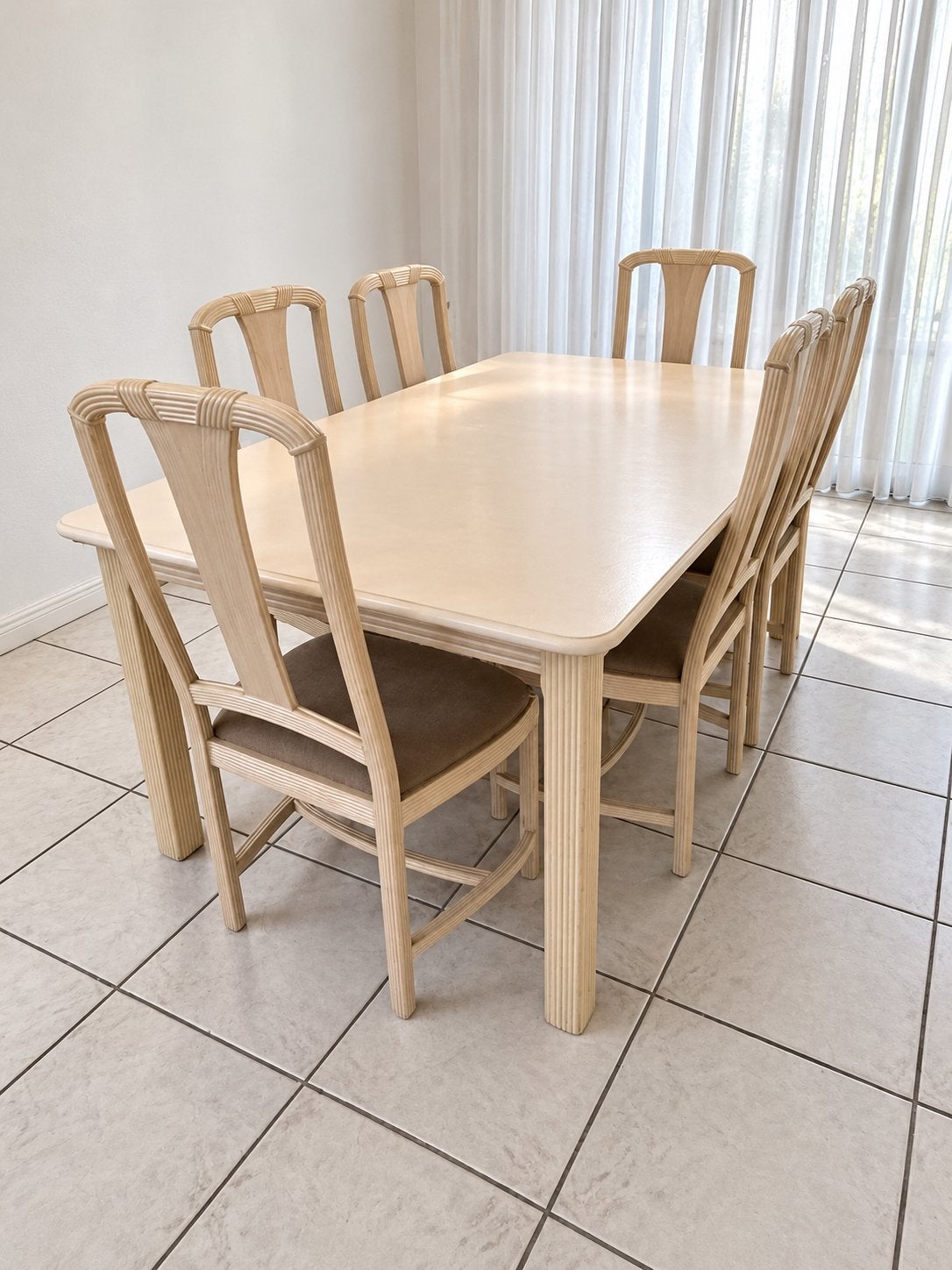 Woonkamer Set(salontafel,eettafel,tv meubel,dressoir,vitrin), Ophalen