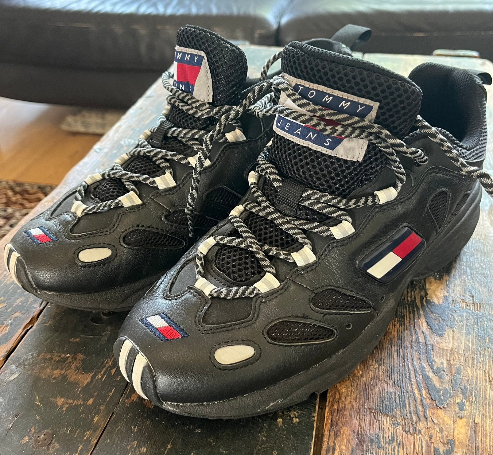 Tommy Hilfiger Heritage Retro sneakers maat 43, Ophalen, Zo goed als nieuw, Wit
