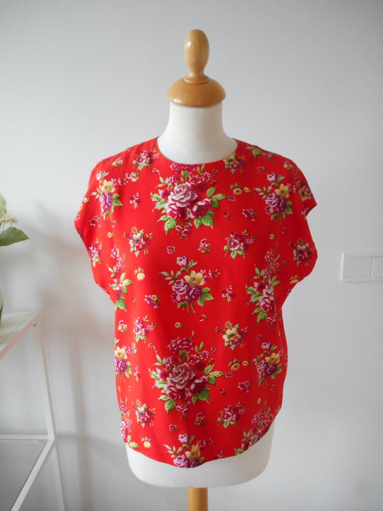 Top, blouse van & Other Stories, maat 36, & Other Stories, Ophalen of Verzenden, Zo goed als nieuw, Korte mouw