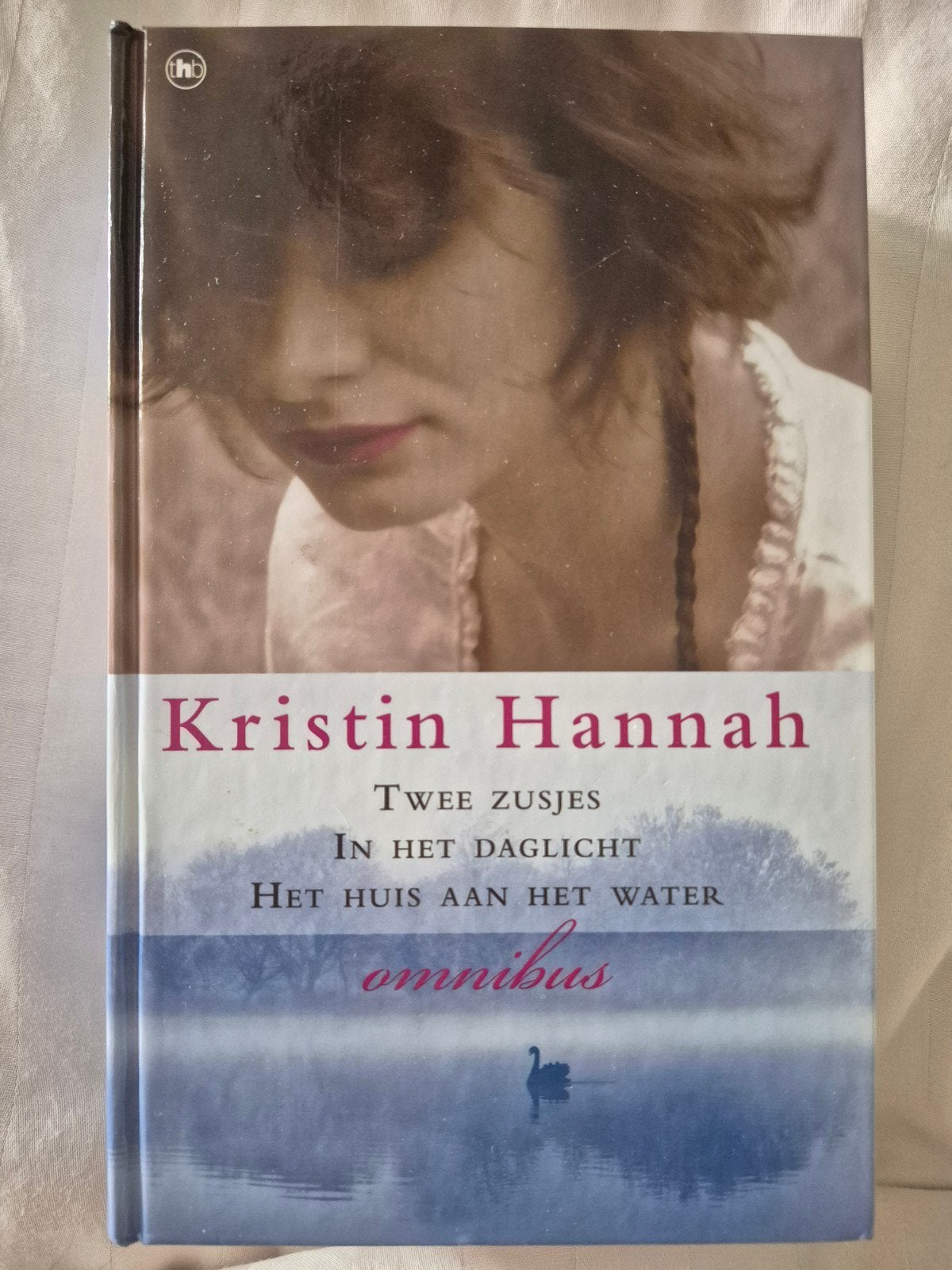 Kristin Hannah - Kristin Hannah Omnibus, Ophalen of Verzenden, Zo goed als nieuw, Kristin Hannah