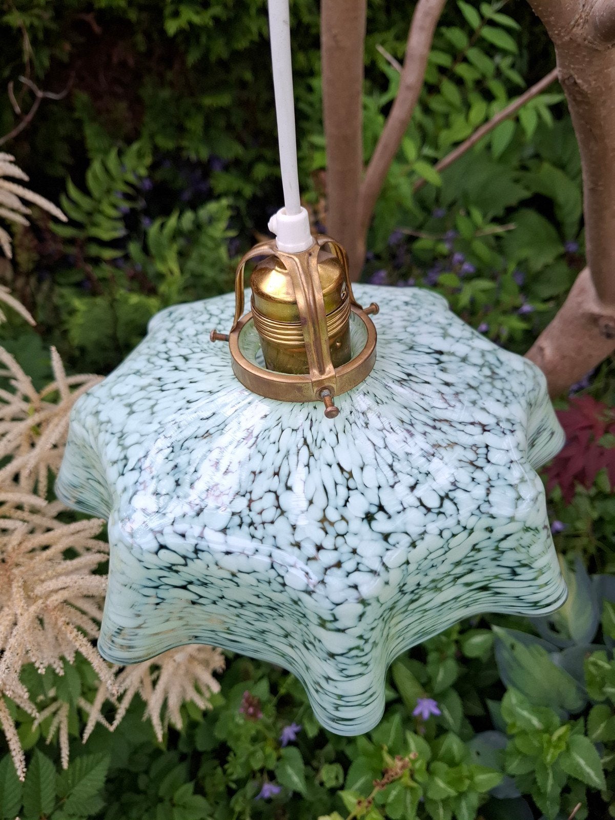 Vintage clichy hanglamp, opaline met messing drager, Ophalen of Verzenden, Minder dan 50 cm