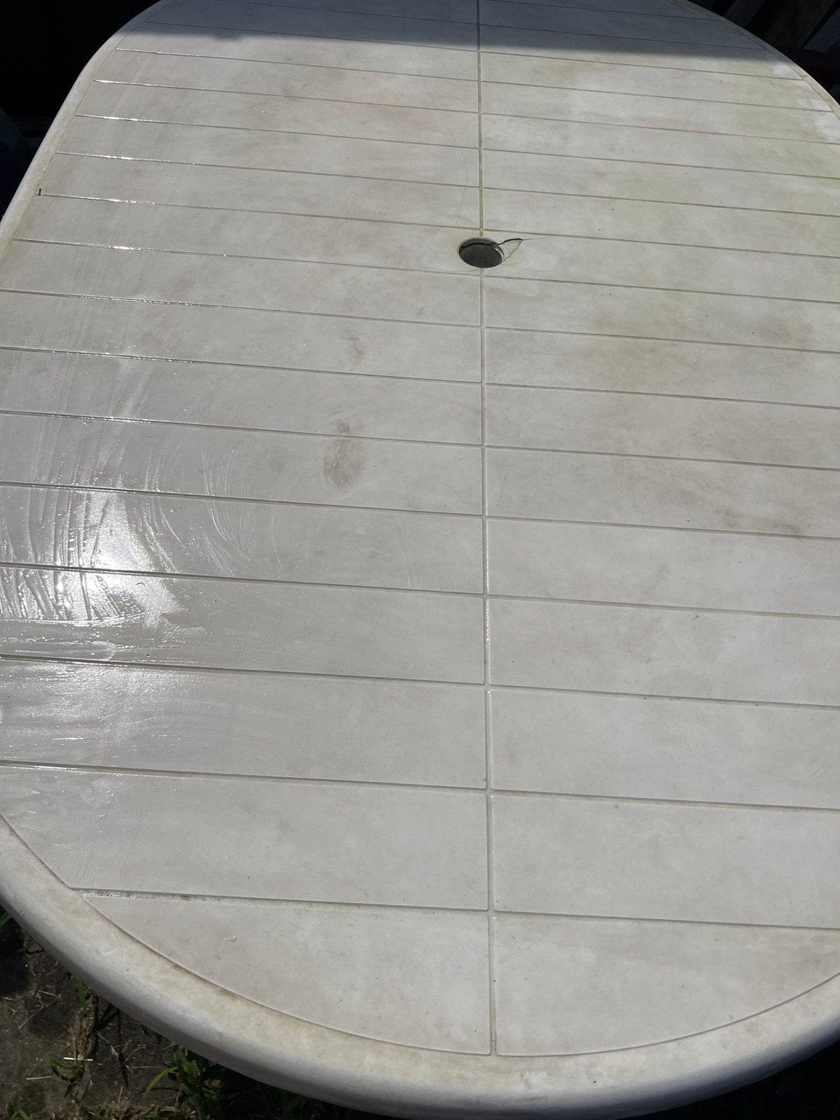 Hartman tuintafel  - Gebruikt (GRATIS), Ophalen, Gebruikt, Ovaal, Kunststof