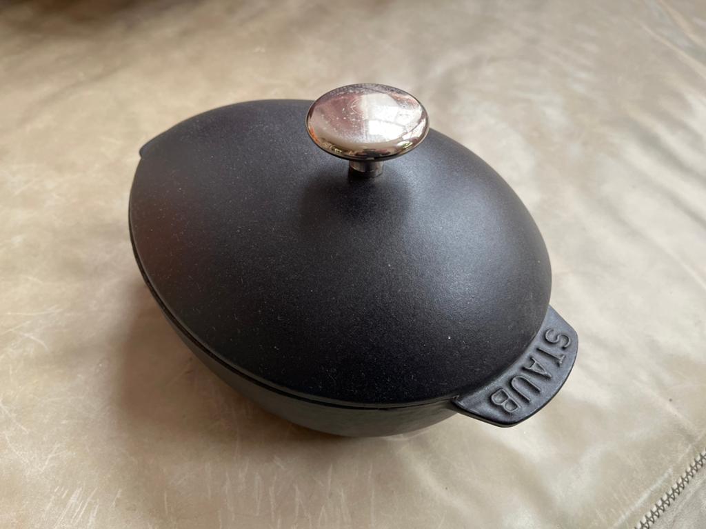 Staub mosselpannetje, Ophalen, Gebruikt, Gietijzer, Koekenpan of Braadpan