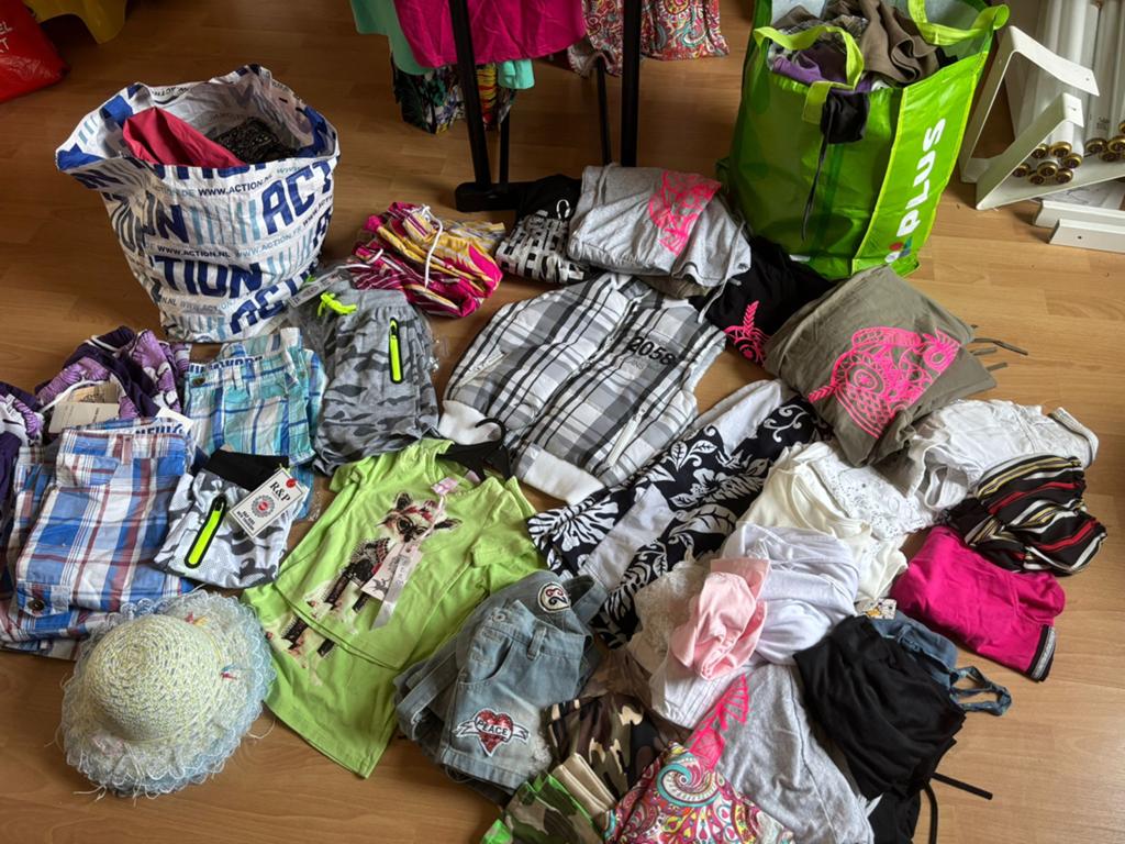 Grote partij kinderkleding, Ophalen, Nieuw