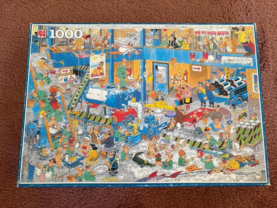 Jan van Haasteren De Lekkage 1000 stukjes, Ophalen of Verzenden, 500 t/m 1500 stukjes, Gebruikt, Legpuzzel