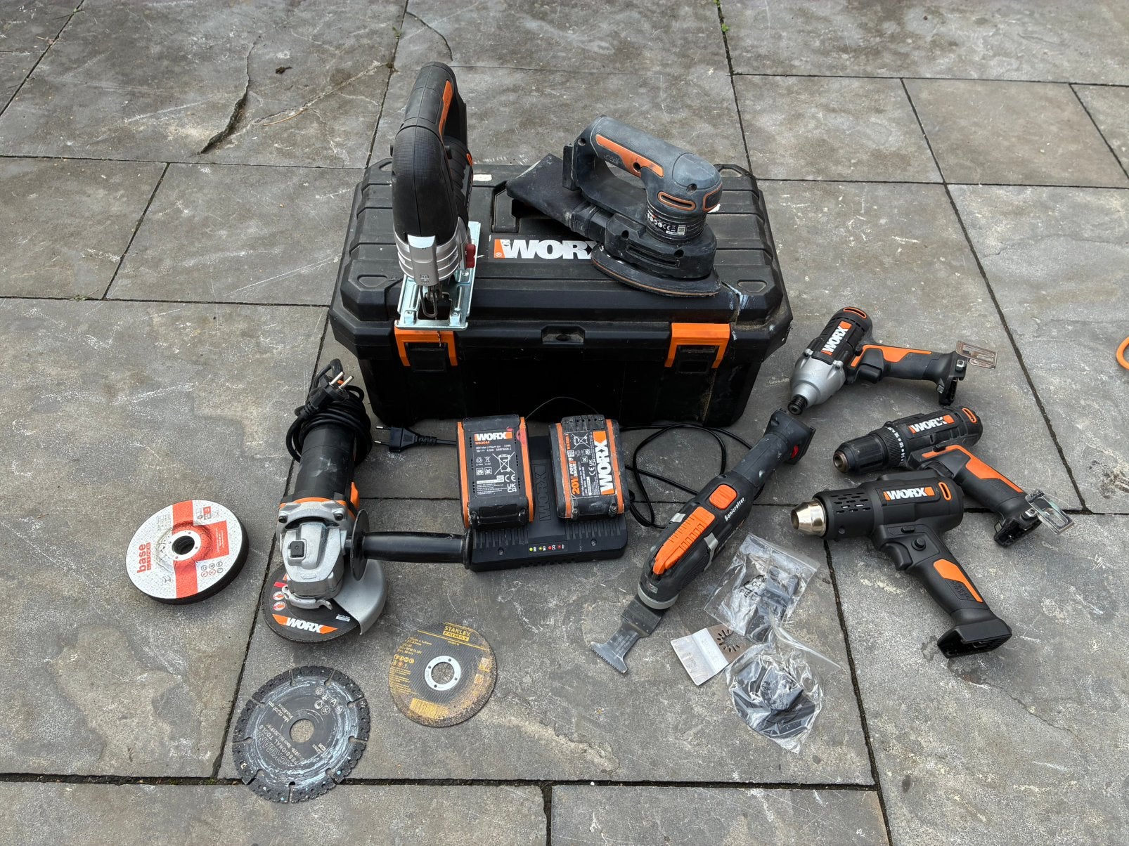 Zeer gote partij accugereedschap van worx, Zo goed als nieuw