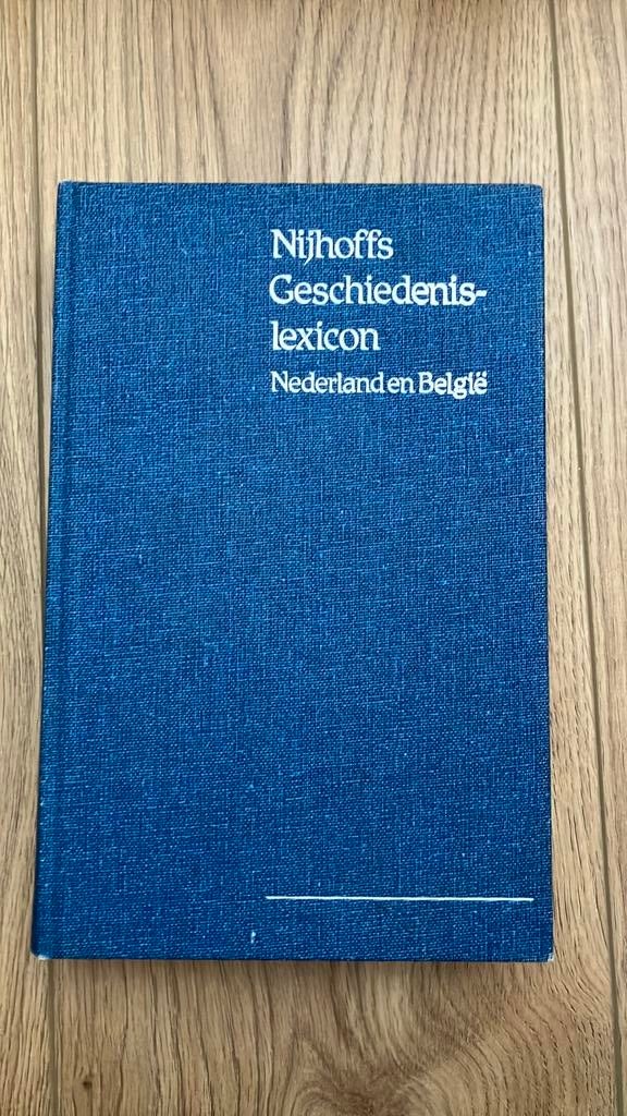 Nijhoffs Geschiedenislexicon, Ophalen of Verzenden, Zo goed als nieuw