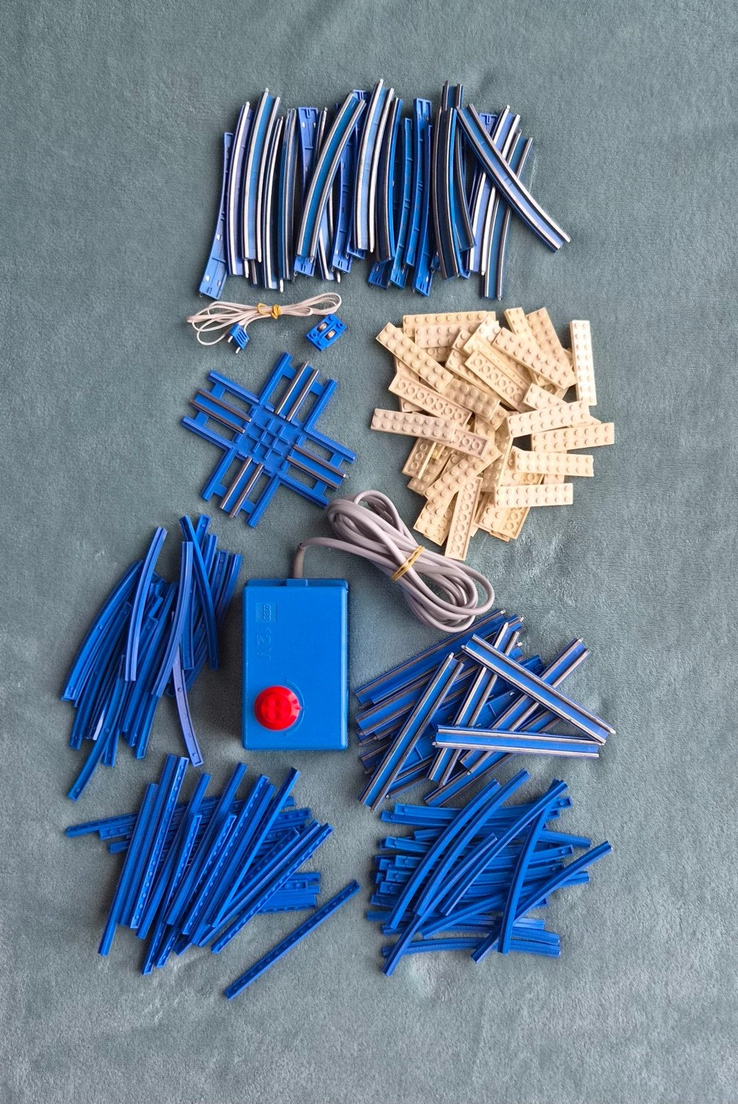 Lego trein 12 Volt blauwe rails met transformator + kabeltje, Ophalen of Verzenden, Gebruikt, Losse stenen, Lego
