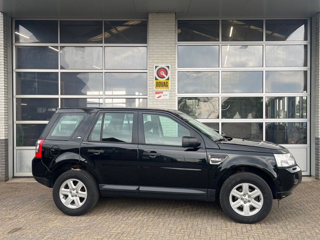 Land Rover Freelander 2.2 eD4 E, Auto's, Land Rover, Voorwielaandrijving, Euro 5, Gebruikt, Zwart