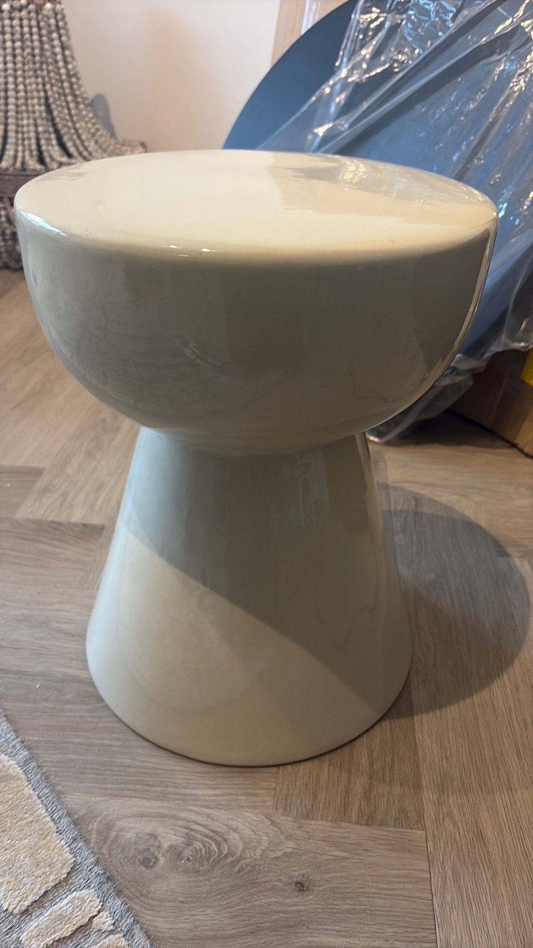 Stenen bijzet tafel, Ophalen, Zo goed als nieuw, Rond, Minder dan 50 cm