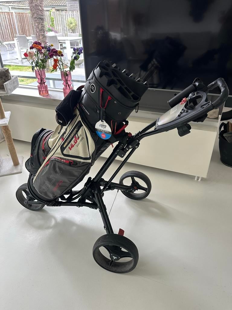 Golfset: Callaway tas met Trike golfkar, Sport en Fitness, Golf, Ophalen, Zo goed als nieuw, Tas, Callaway