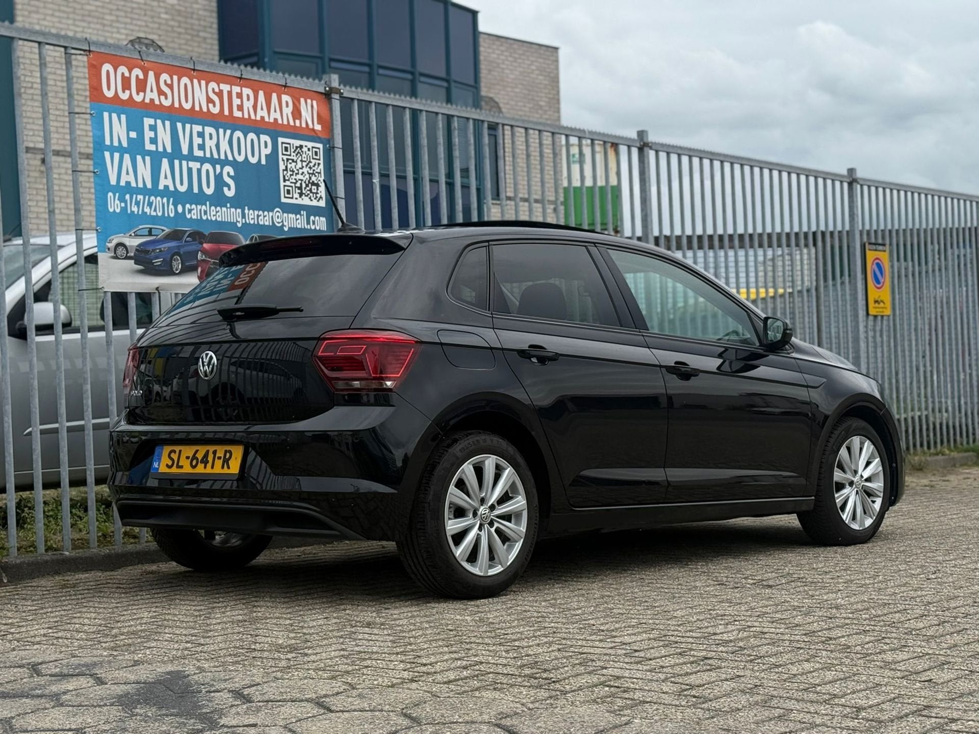 Volkswagen Polo 1.0 TSI Highline#Aut#Pano#116PK#Lederblk, Auto's, Volkswagen, Gebruikt, 116 pk, Bedrijf, 3 cilinders