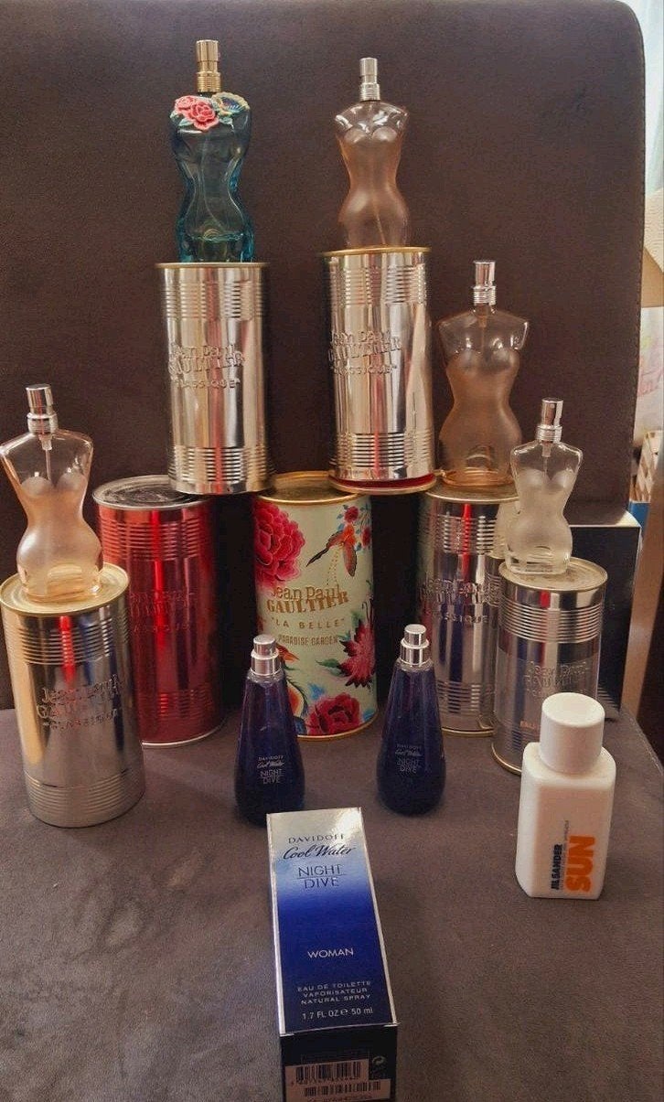 Lege parfum flessen jean paul gaultier classique enz, Verzamelen, Parfumverzamelingen, Ophalen of Verzenden, Gebruikt, Parfumfles