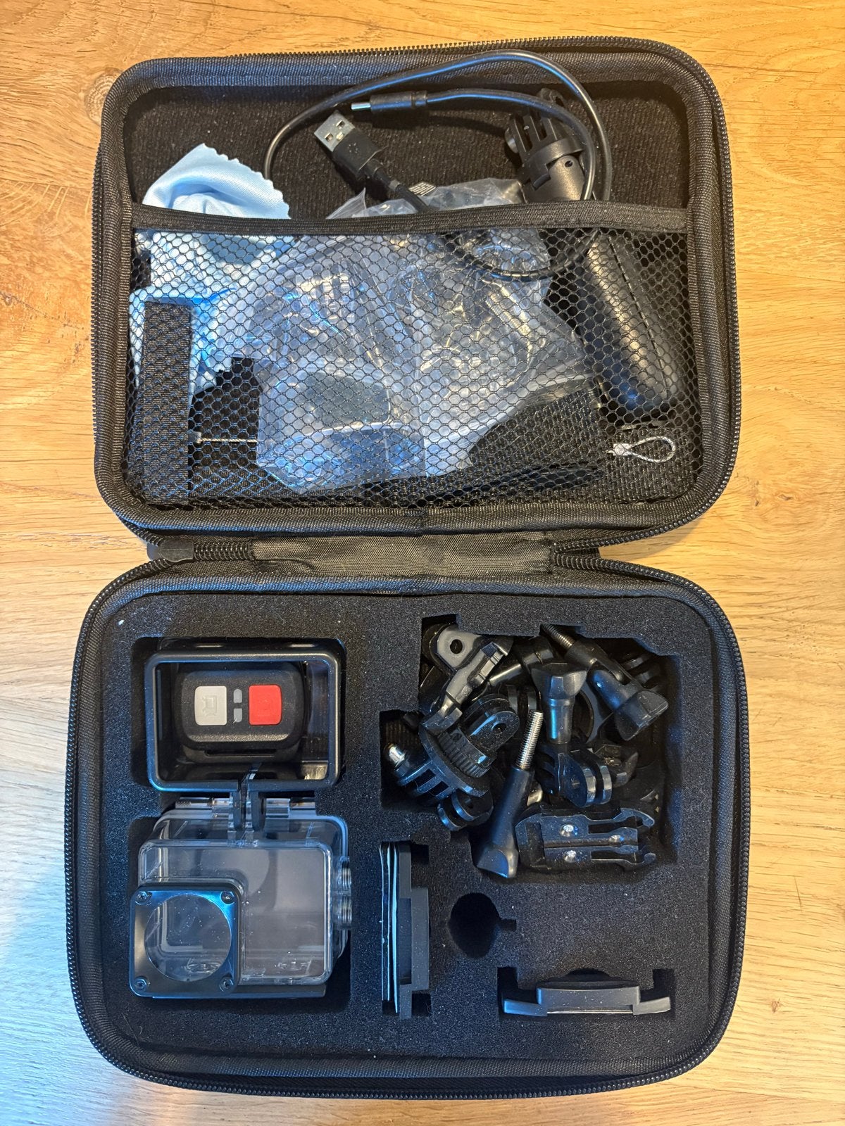 Foto 4 van GoXtreme Vision Duo Action Camera - Compleet met accessoires