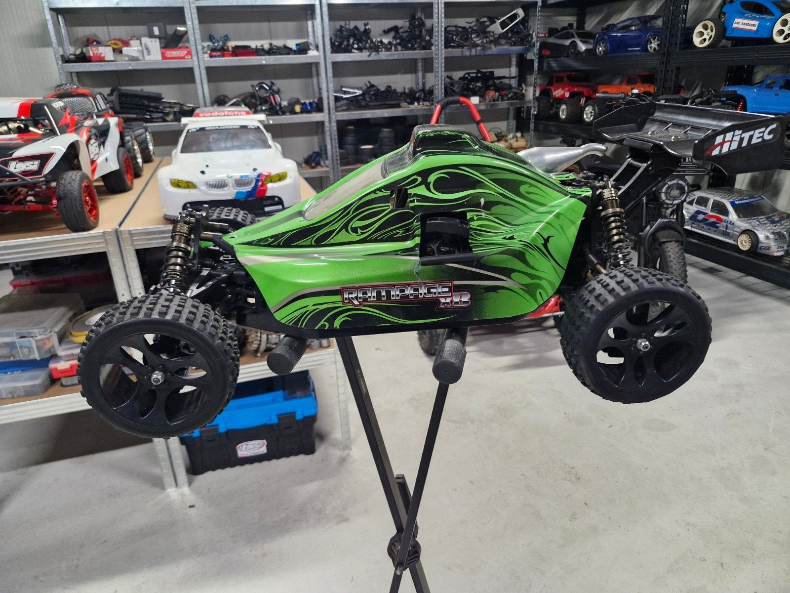 Carson rampage xb 30cc, Hobby en Vrije tijd, Modelbouw | Radiografisch | Auto's, Zo goed als nieuw, Auto offroad, Benzine, Overige schalen