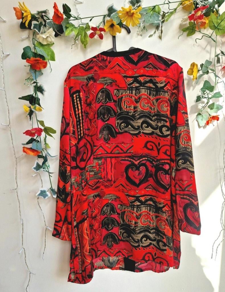 Super gave vintage gothic/retro rode blouse met print, Ophalen of Verzenden, Zo goed als nieuw, Maat 46/48 (XL) of groter, Rood