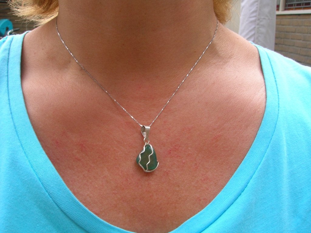 zilveren vintage ketting met groene steen hanger nr.027, Met hanger, Verzenden, Zo goed als nieuw, Zilver
