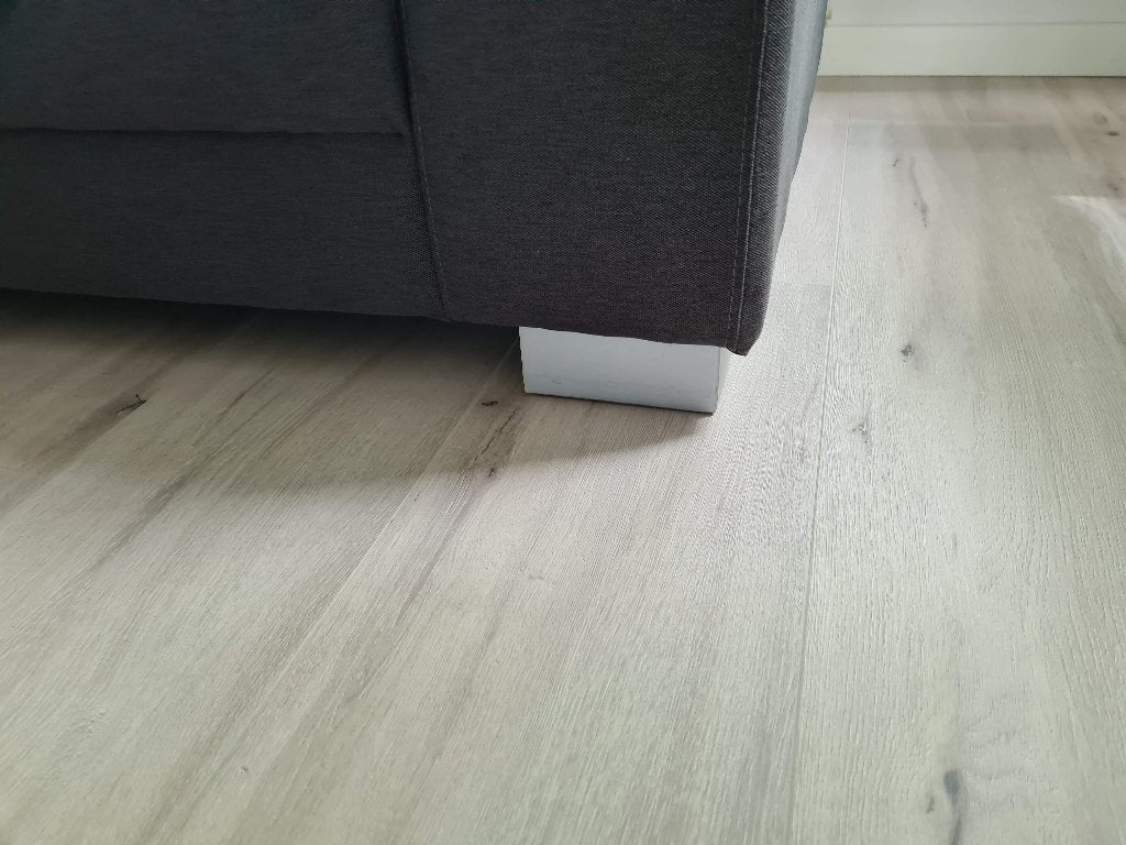 Laminaat MISTYWHITE houtdesign voor zolder of studentenkamer, Ophalen, Zo goed als nieuw, 10 m² of meer, 10 tot 30 cm