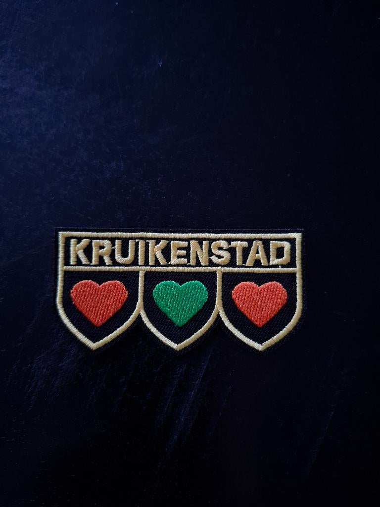 Carnavals embleem kruikenstad, Kleding | Dames, Carnavalskleding en Feestkleding, Ophalen, Carnaval