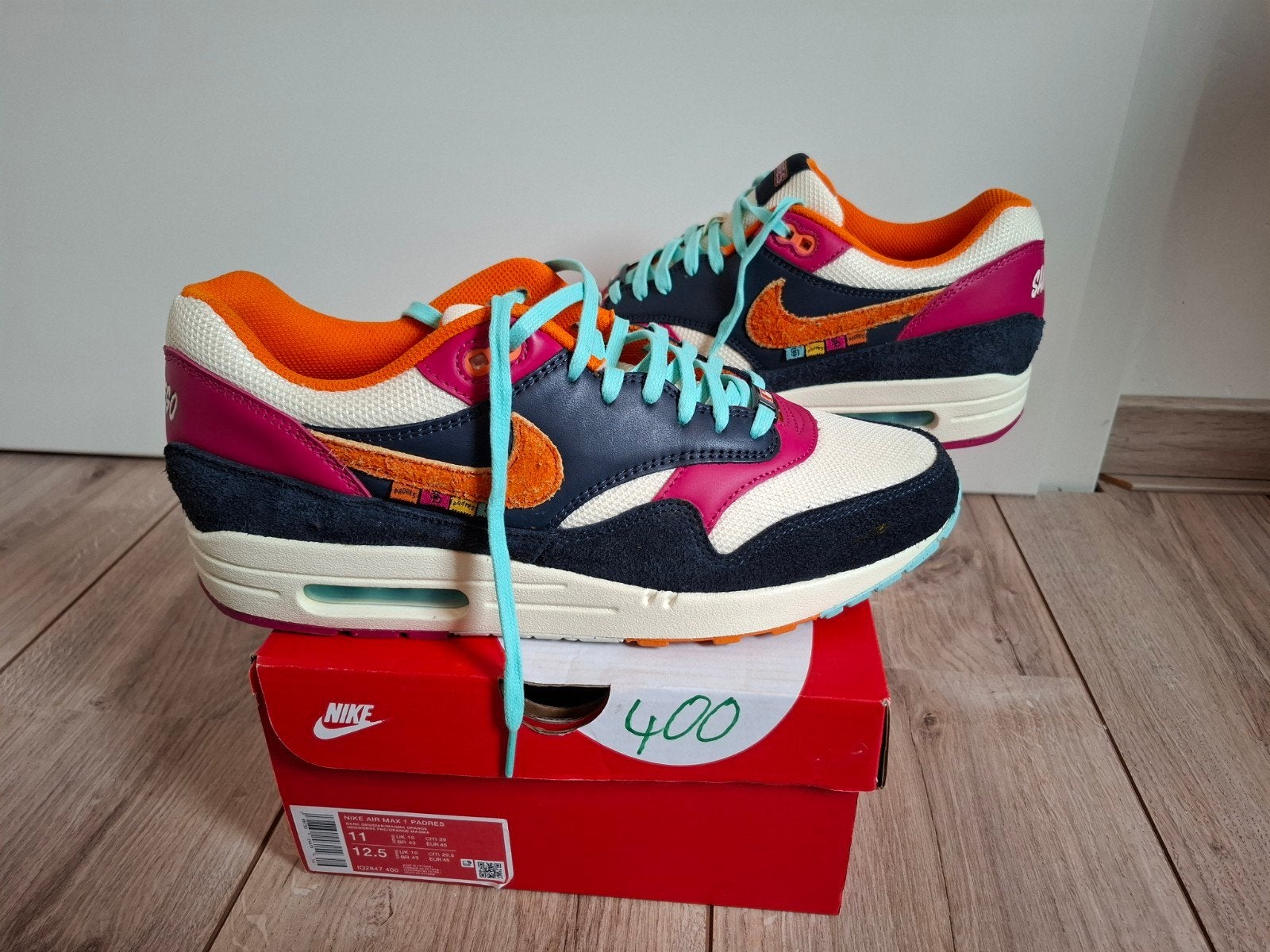 Nike Air Max 1 Padres San Diego mt 45, Ophalen of Verzenden, Zo goed als nieuw, Hardloopschoenen, Nike