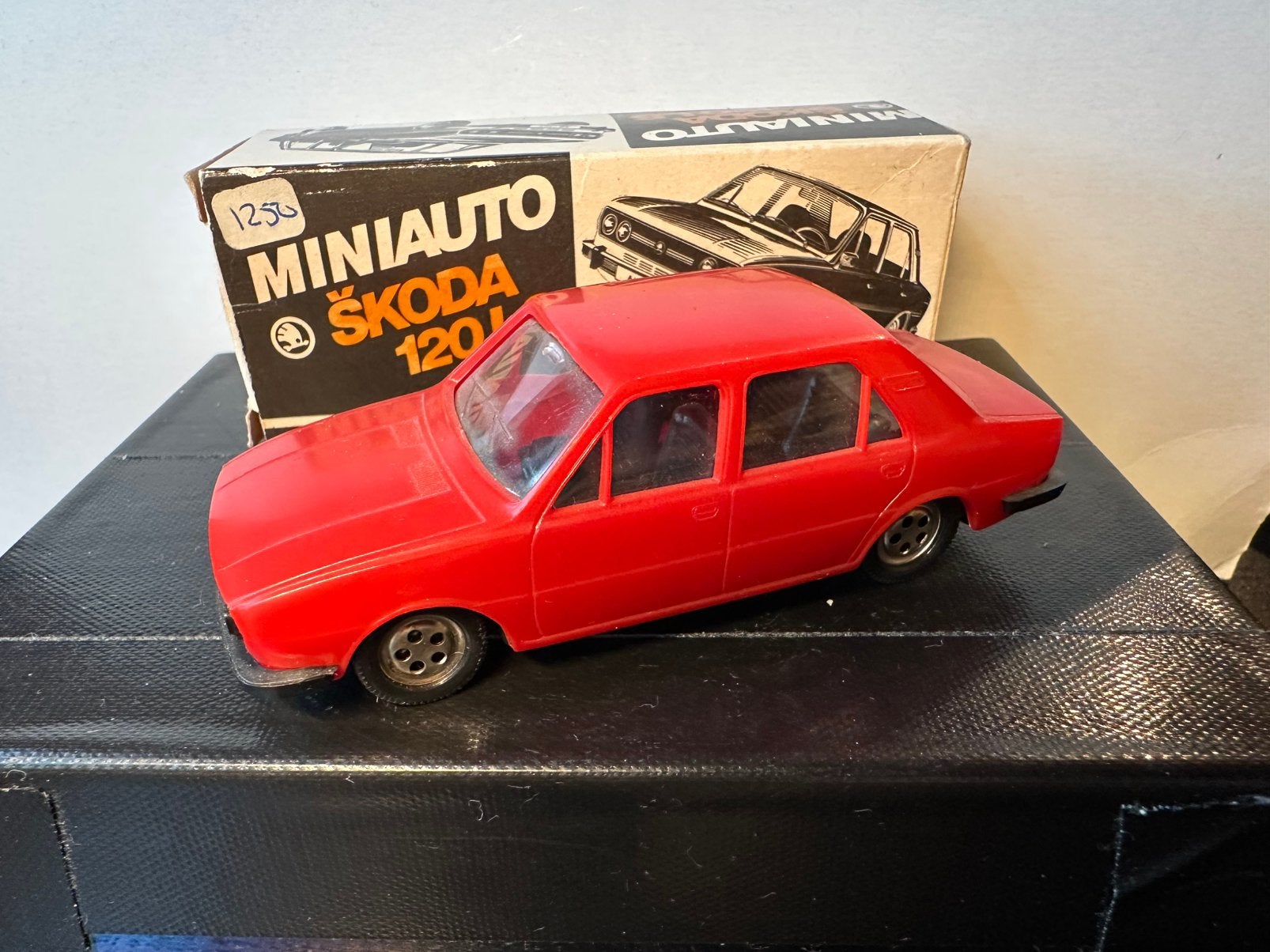 Skoda 120 LS, Verzenden, Zo goed als nieuw, Auto, Overige merken