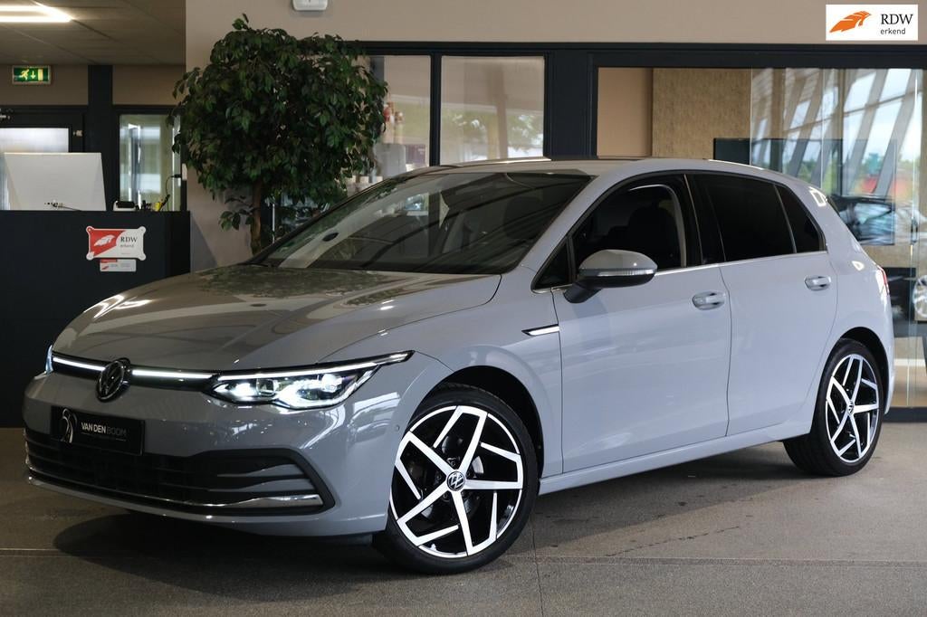 Volkswagen Golf 8 1.5 eTSI Style DSG Navi IQ Led Cam Acc Pdc, Auto's, Adaptive Cruise Control, 4 cilinders, 150 pk, Alcantara