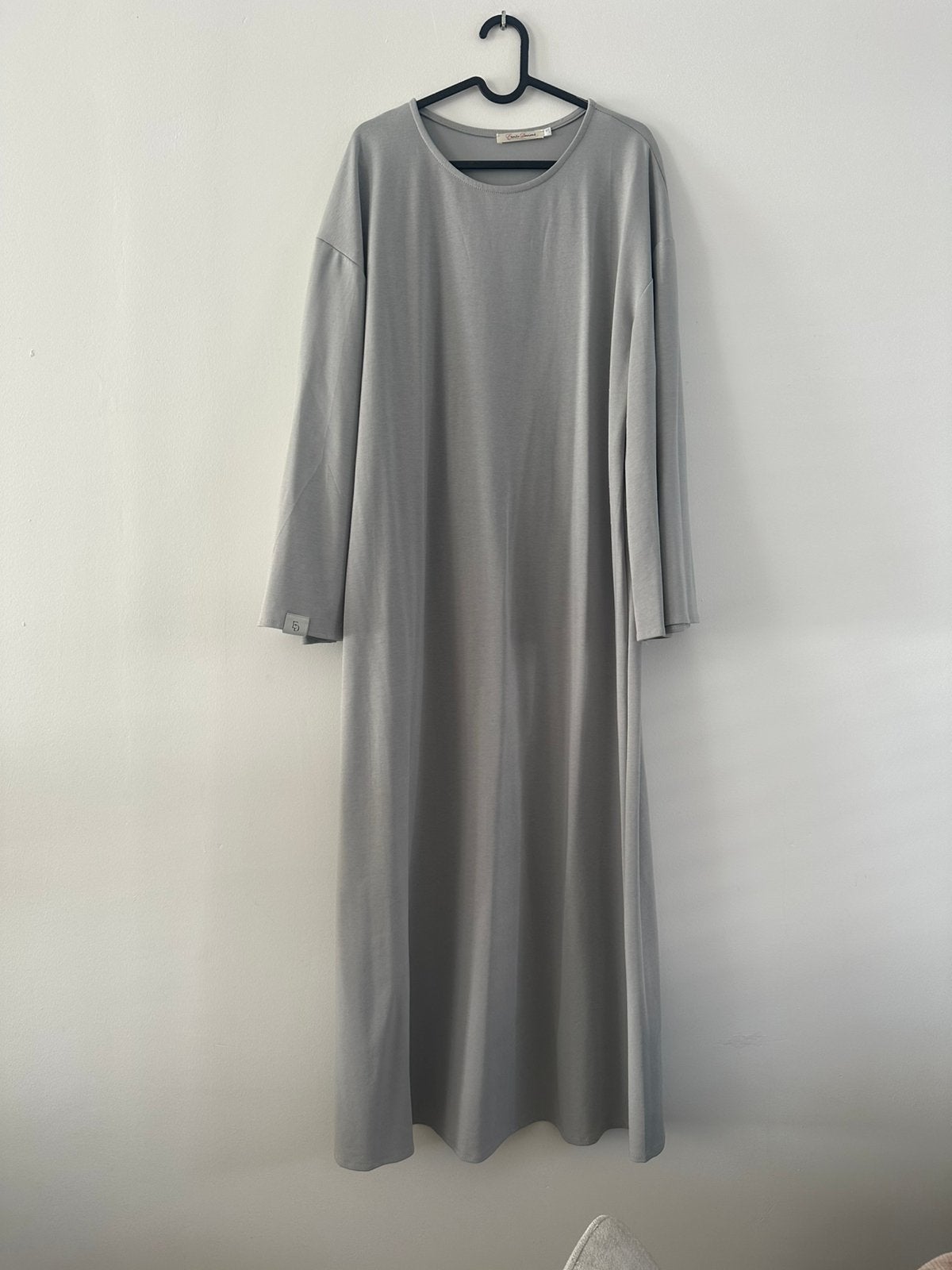 Abaya sweaterjurk maxijurk grijs maat l/xl, Ophalen of Verzenden, Nieuw, Grijs, Onder de knie