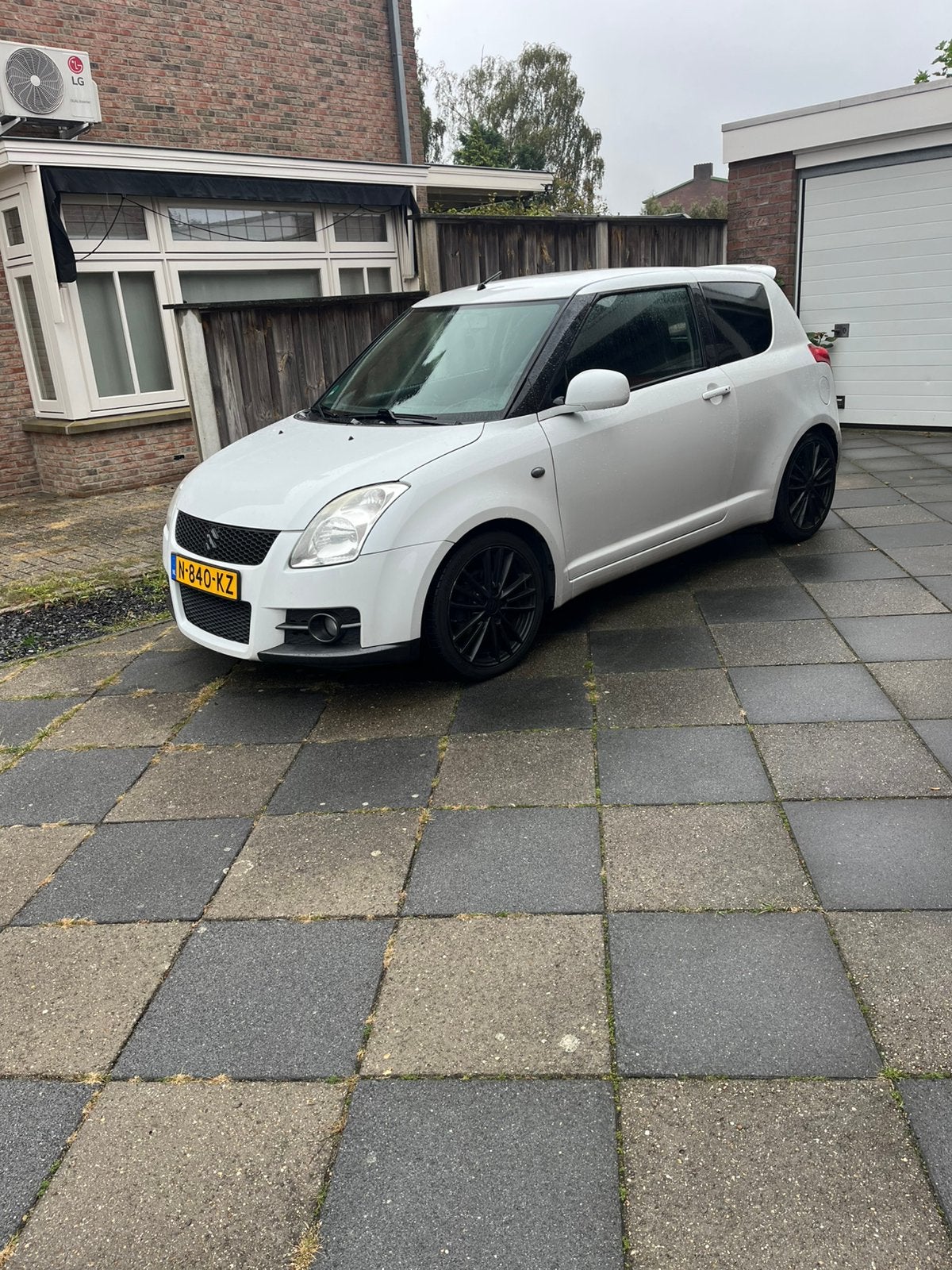 Suzuki Swift 1.6 Sport 2010 / Keyless / Android / Climate, Voorwielaandrijving, 125 pk, 40 €/maand, 14 km/l
