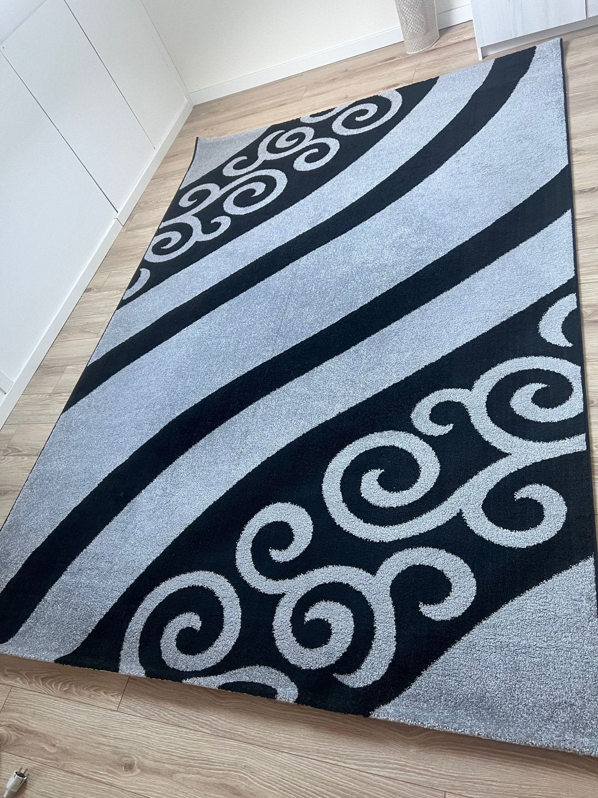 Groot vloerkleed 200x290 cm – zwart/grijs – mooie staat, Zwart, 200 cm of meer, Ophalen of Verzenden, Zo goed als nieuw