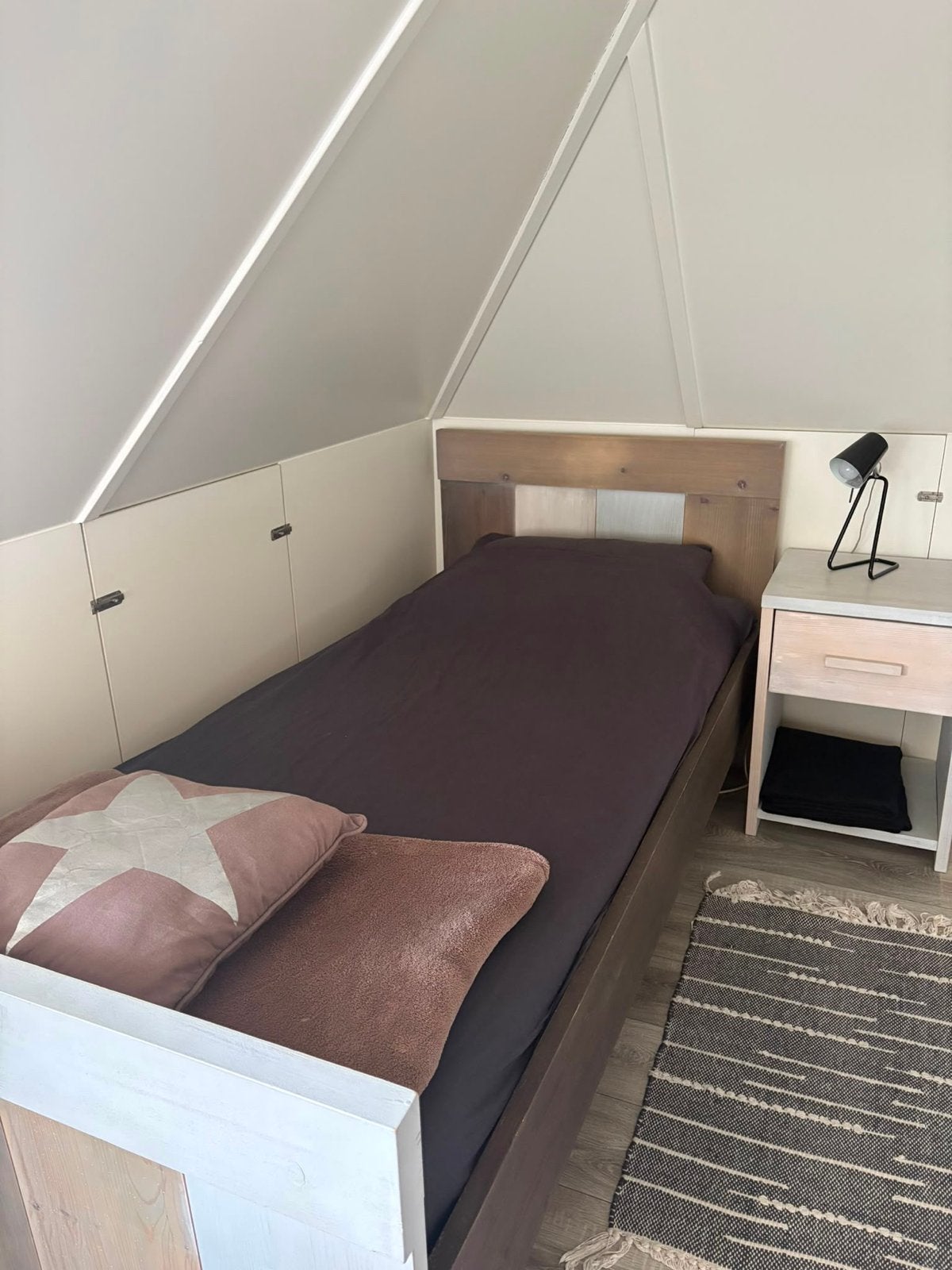 Bopita Tienerbed met nachtkastje- steigerhout (stijl), Ophalen, Gebruikt, 90 cm, Eenpersoons