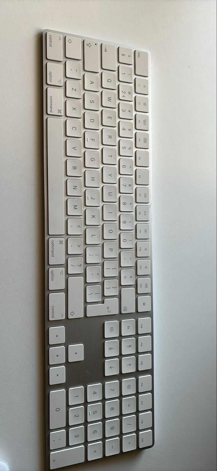 Apple Magic Keyboard met numeriek gedeelte en Magic Mouse, Ophalen, Zo goed als nieuw, Draadloos, Qwerty