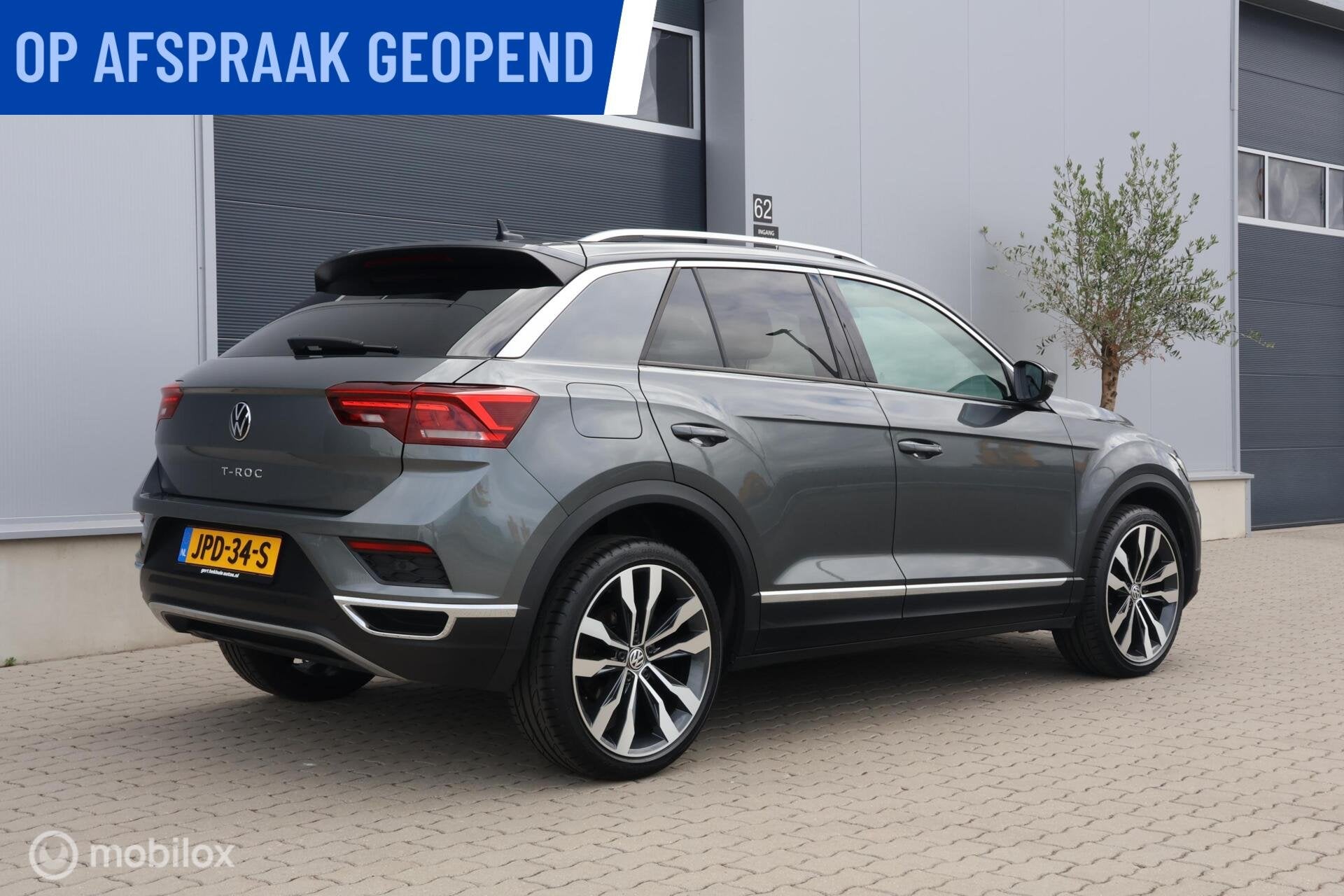 Volkswagen T-Roc 1.5 TSI DSG Sport I Camera | ACC | LED, Auto's, Volkswagen, Stof, Zwart, 4 cilinders, Bedrijf